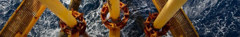 Gestão de ativos em campos maduros offshore eleva produtividade e segurança operacional.
